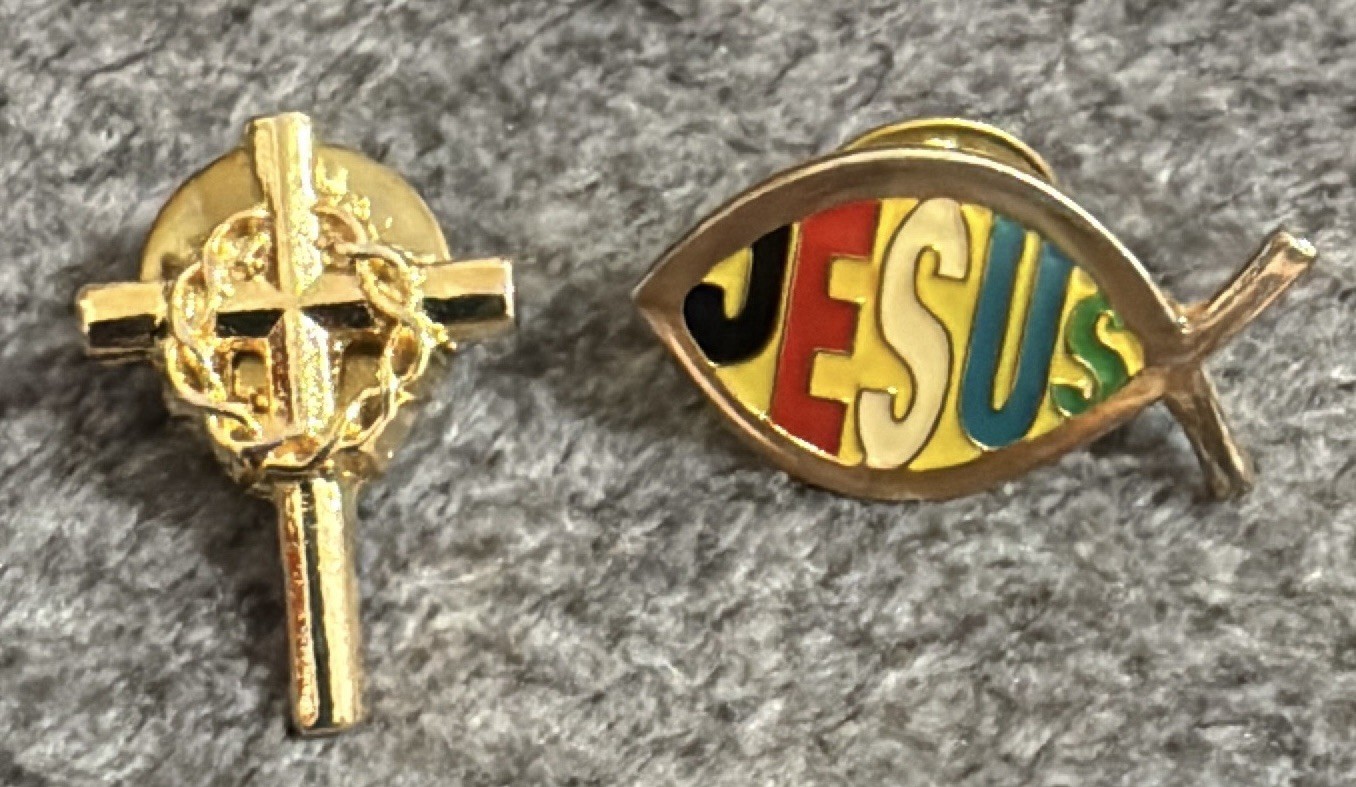 Vintage Religious Pins Brooch Pendant Christmas Pin Lot Catholic Nativity etc…
