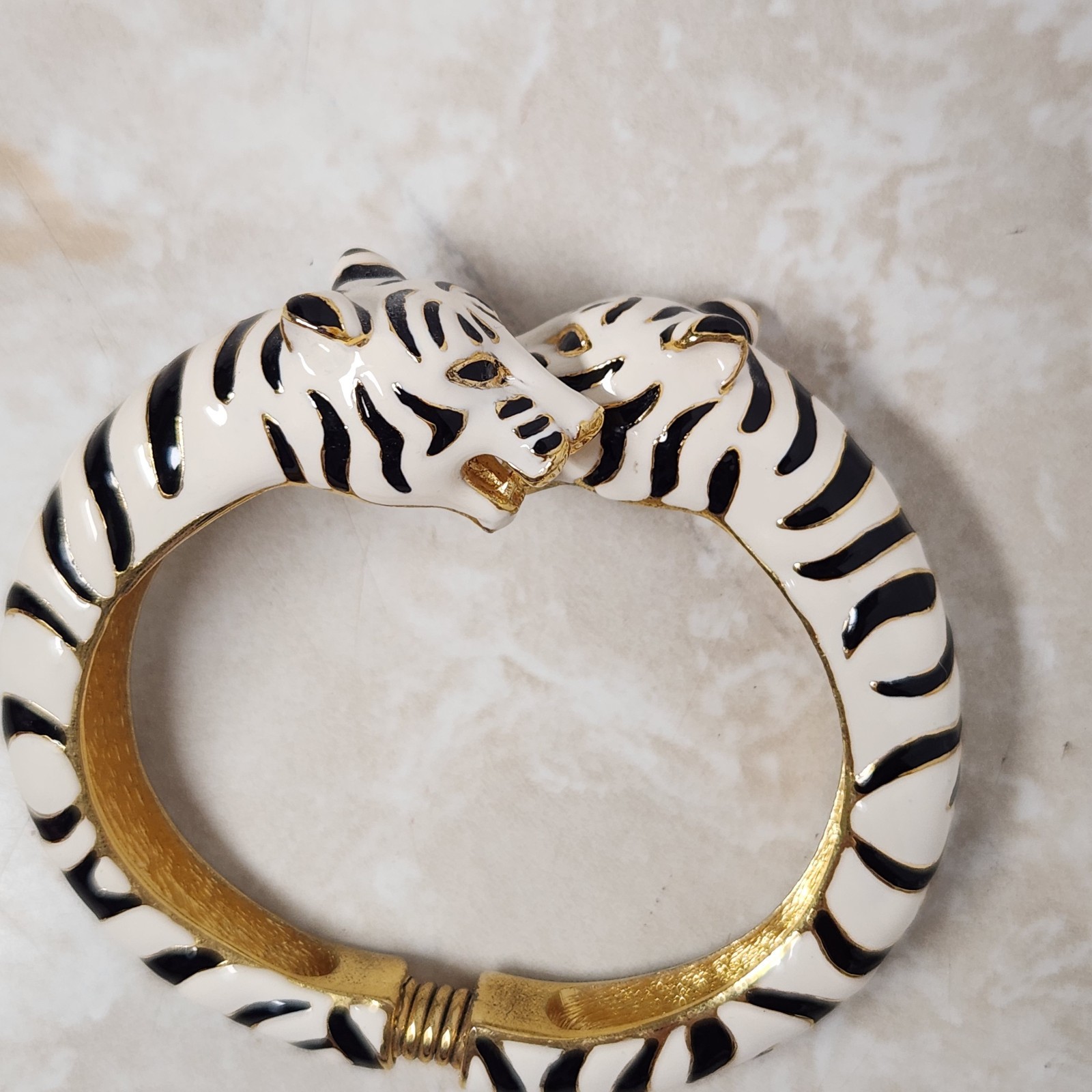 Kenneth Jay Lane KJL White Black Gold Enamel Double Head Tiger Bracelet Signed