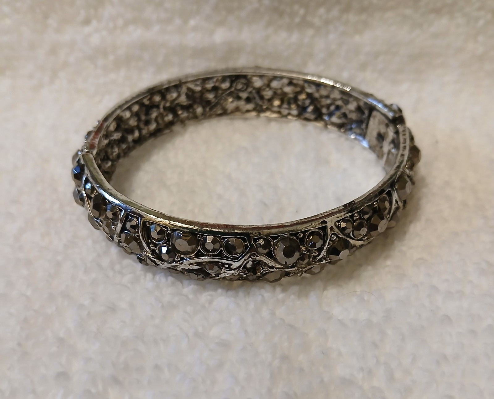 Vintage Signed Hollycraft Hinged Bangle Bracelet Silver Tone Marcasite Style
