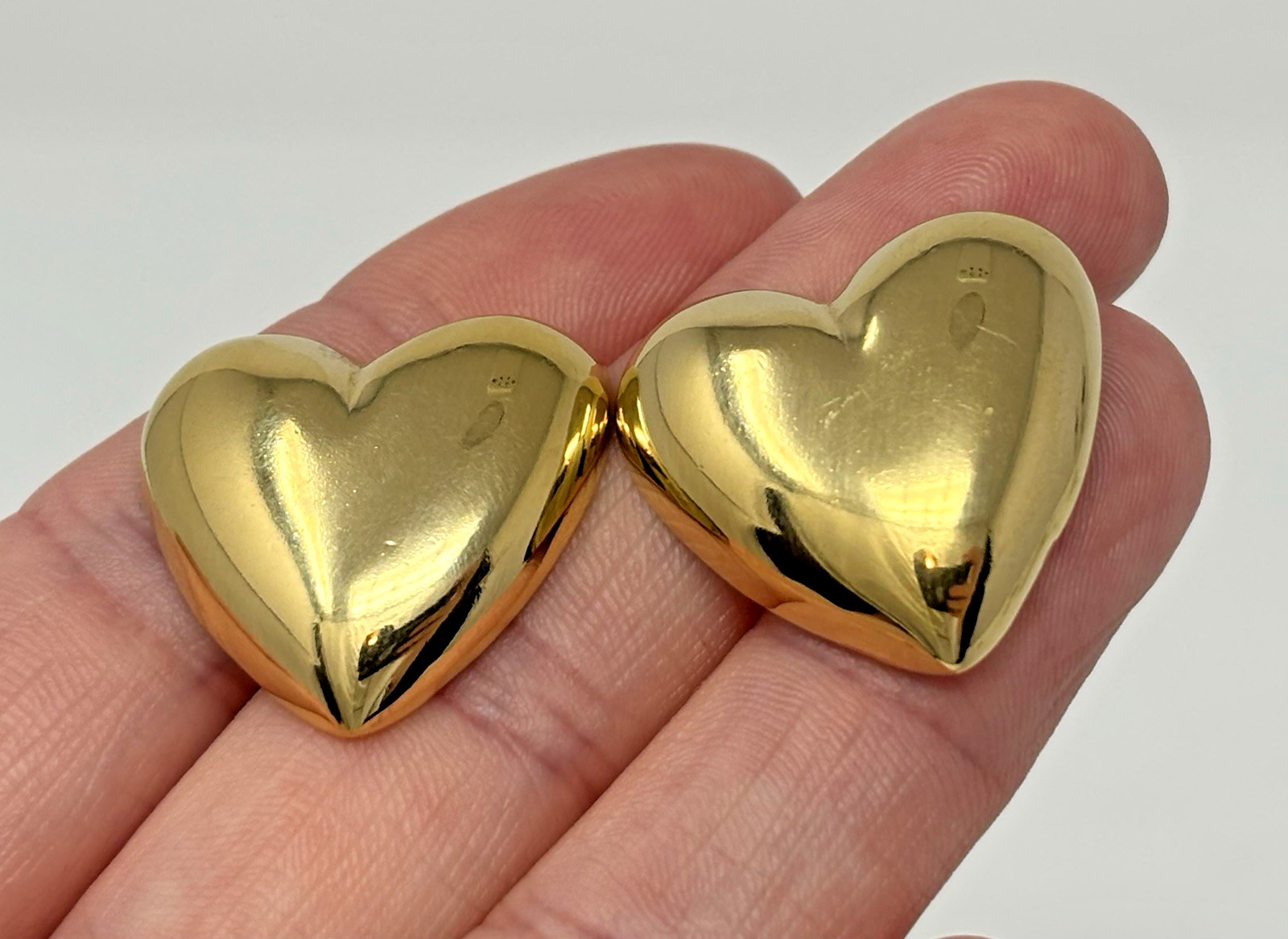 Vintage Estate Large 80s 90s Puff Heart Stud Earrings Bold Gold Tone 1″
