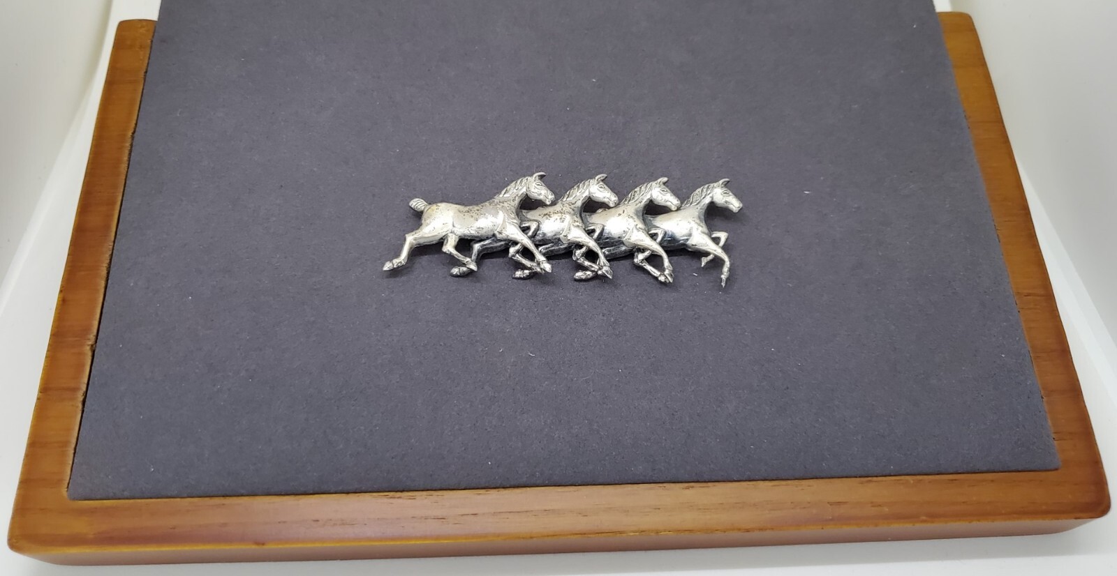 Vintage UNCAS Sterling Silver 4 Horses Galloping Equestrian Good Luck Brooch