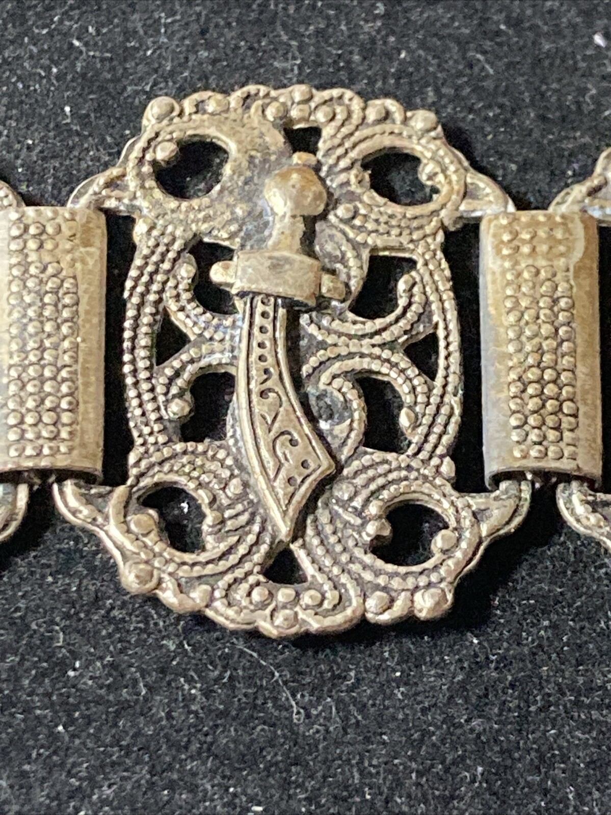 Signed SOUVENIR DE MAROC Bracelet Morocco Camels Sword Hand filigree 7.25″ wrist