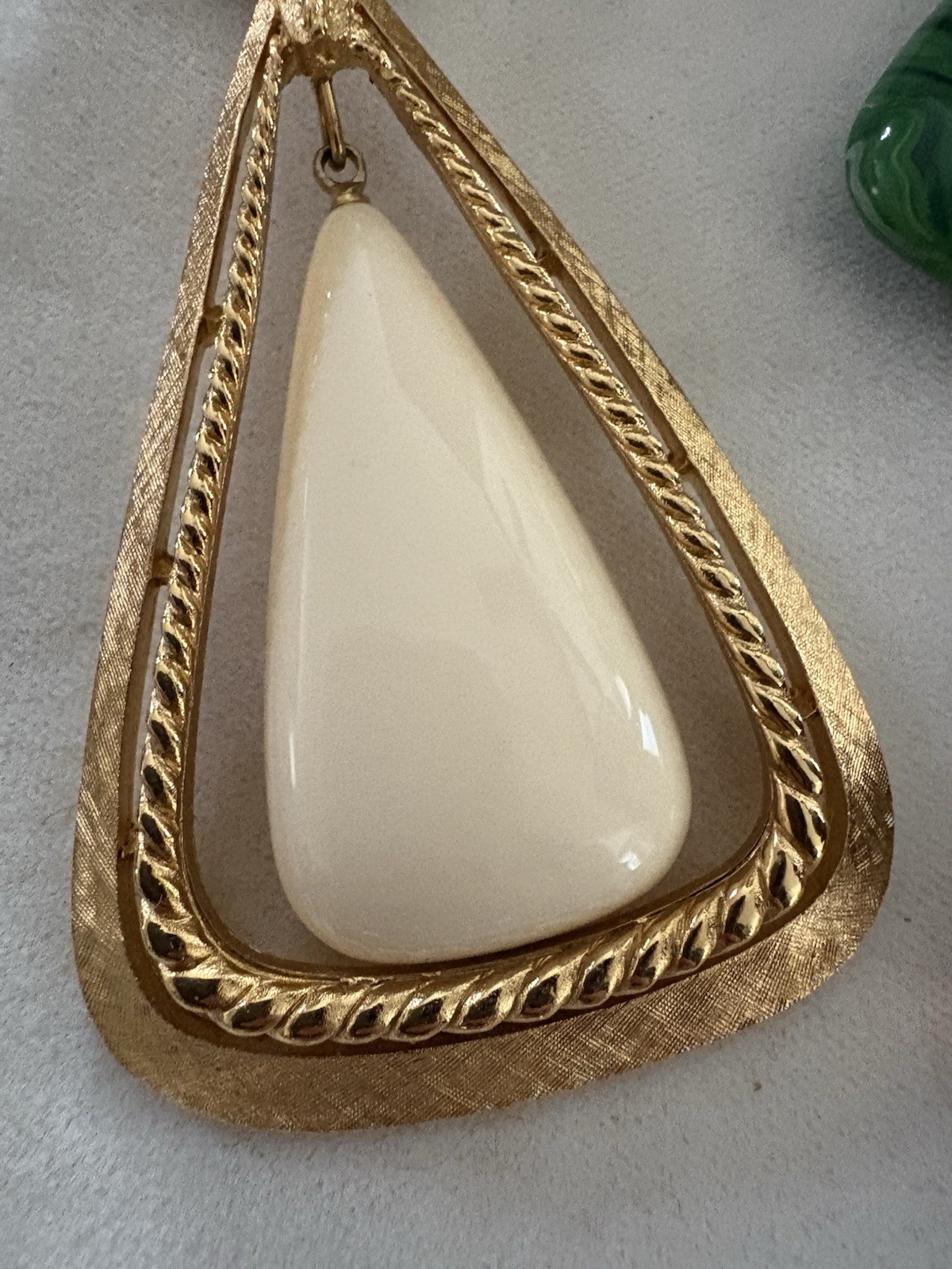 Vintage Trifari Lucite Interchangeable Necklace Teardrop Set in Original Box