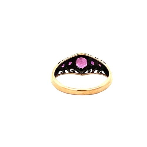 Vintage Red Ruby .78tcw 5 stone Boat ring band 9 karat yellow gold sz 6.75