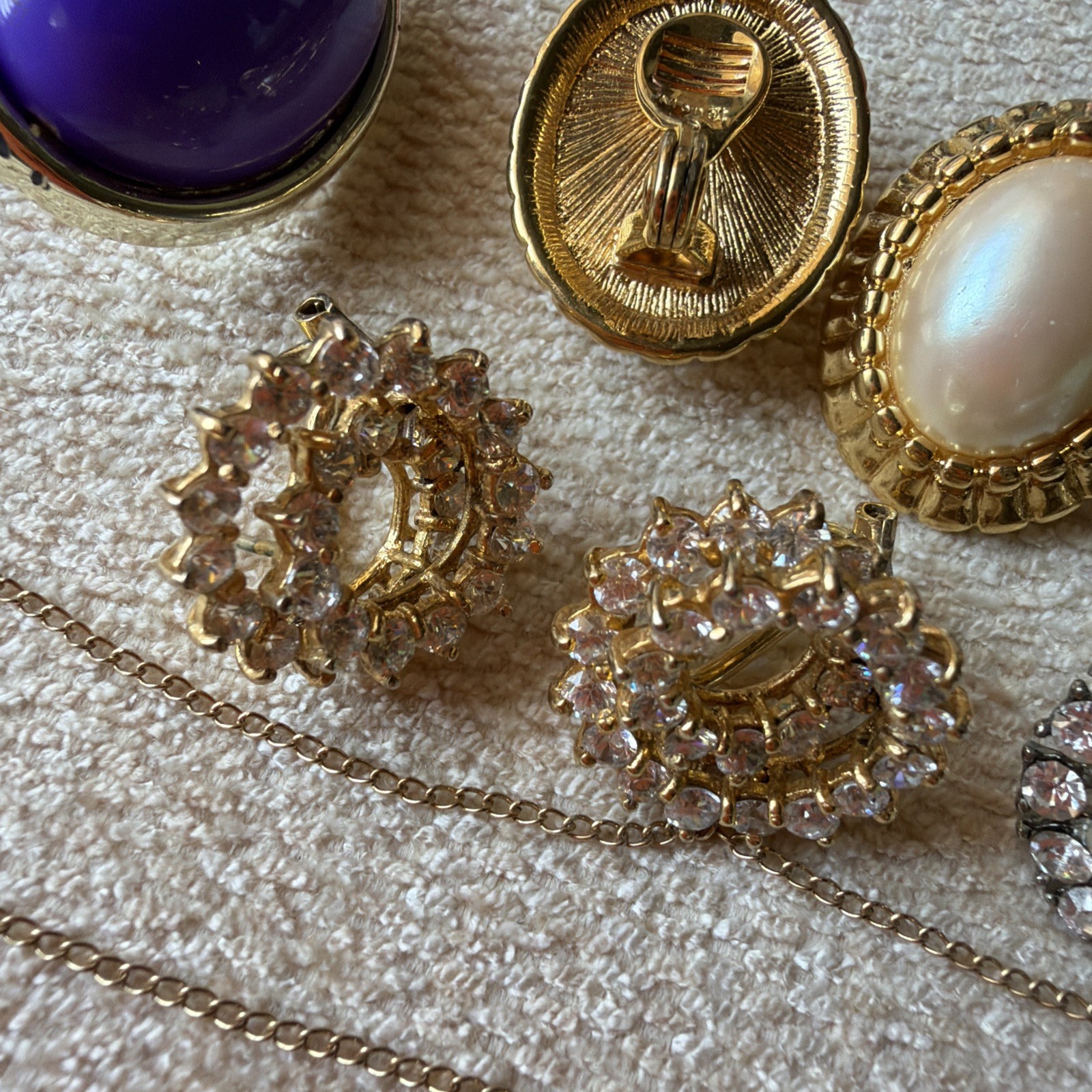 Mixed Jewelry lot of 26 Vintage and modern Estate Sale Find