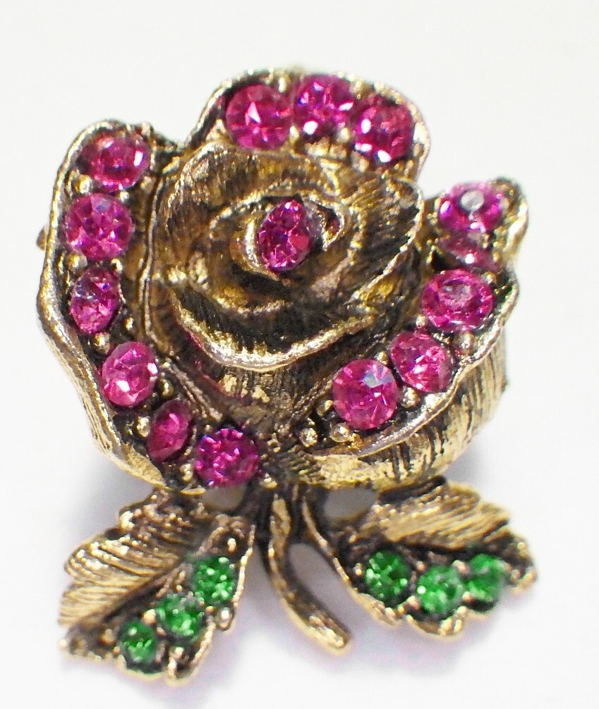 Stunning Vtg Fuchsia Red & Green Crystal Gold Plate Rose Flower Clip Earrings 1″