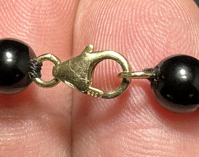 Black Onyx Necklace Knot BEAD ,14k Gold Lobster Claw CLASP Fine Jewelry Vintage