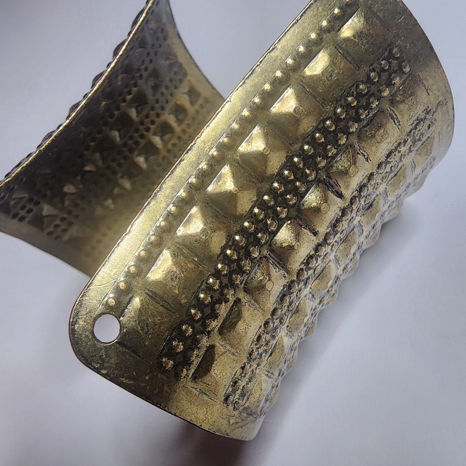Vintage Wrist Cuff Arm Bracelet Golden Tone Metal Gypsy Egyptian Gladiator Cool