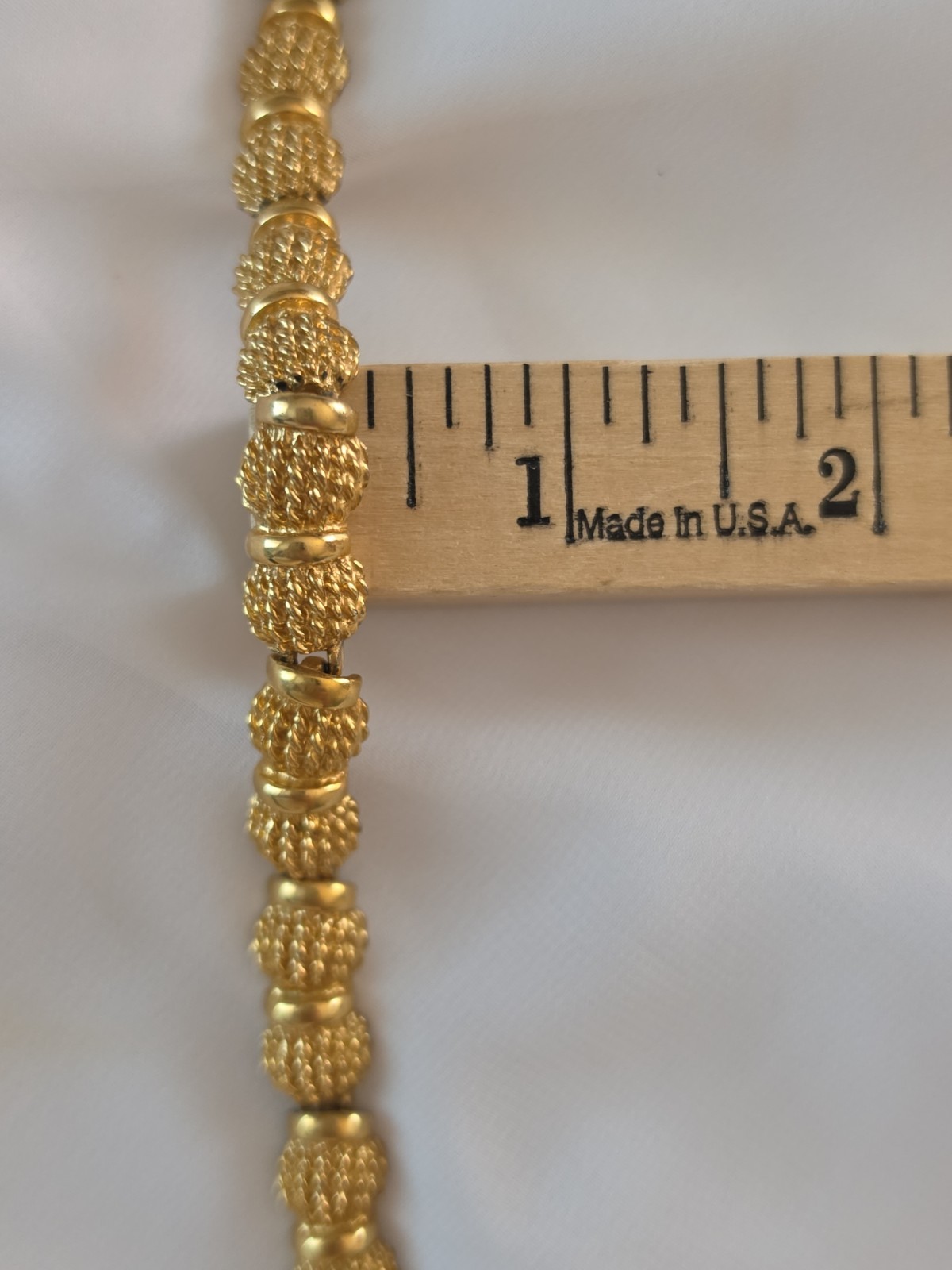 Vintage Monet Goldtone Textured Circle Link 15-17”