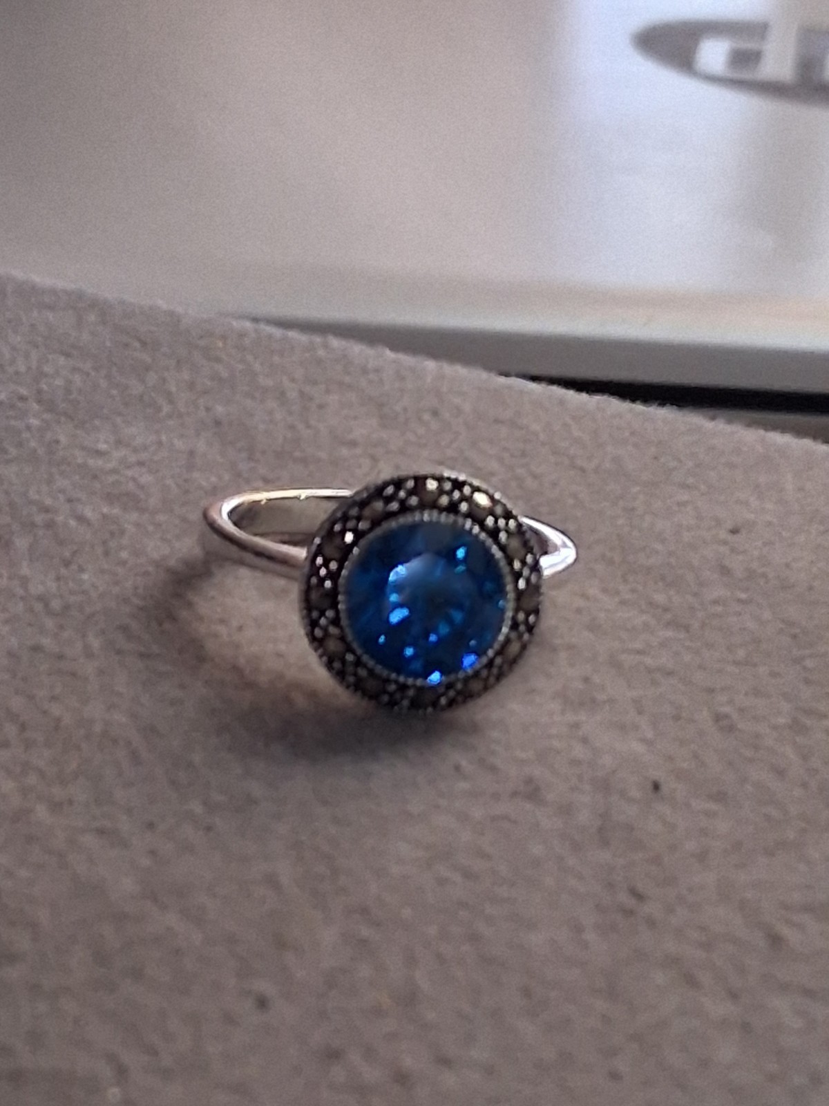 Blue faceted & marcasite halo ring, silverplated, round setting, SZ 6.75
