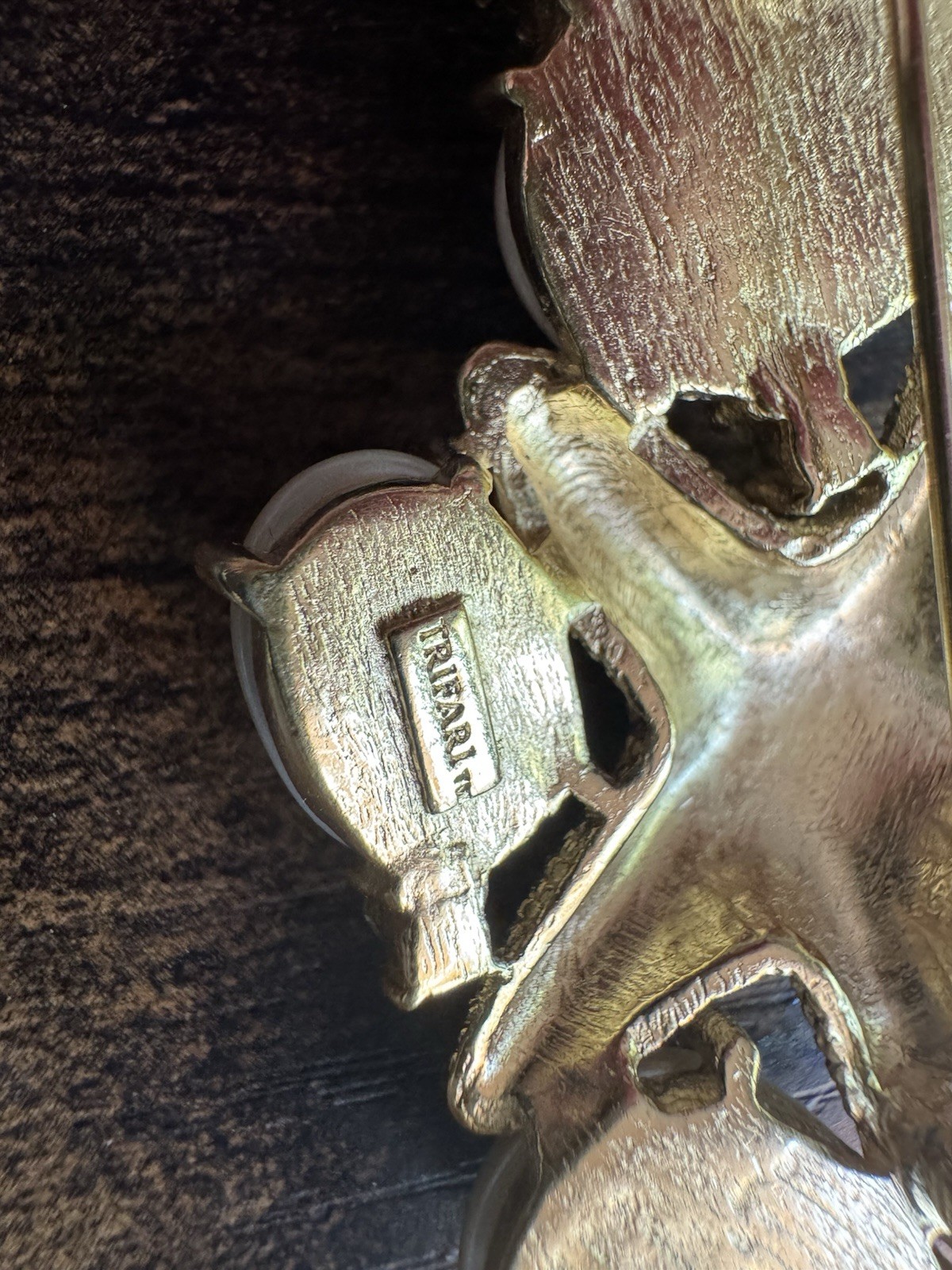 VTG Signed Trifari “By The Sea” Starfish Faux Pearl Rhinestone Brooch/Pin 1980s