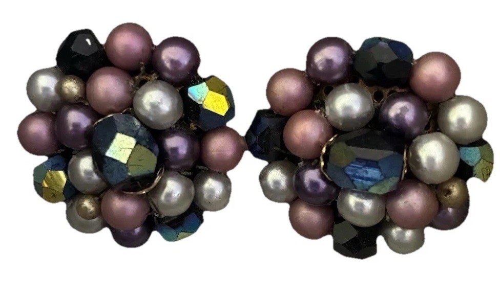 Beautiful Vintage Iridescent Beaded Clip On Earrings Pinks/Purples