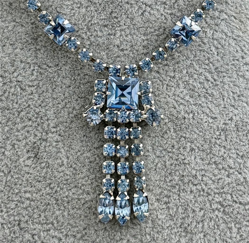 1950’s Vintage Baby Blue Rhinestone Silver Tone Drop Dangle Necklace 14.5″ Long