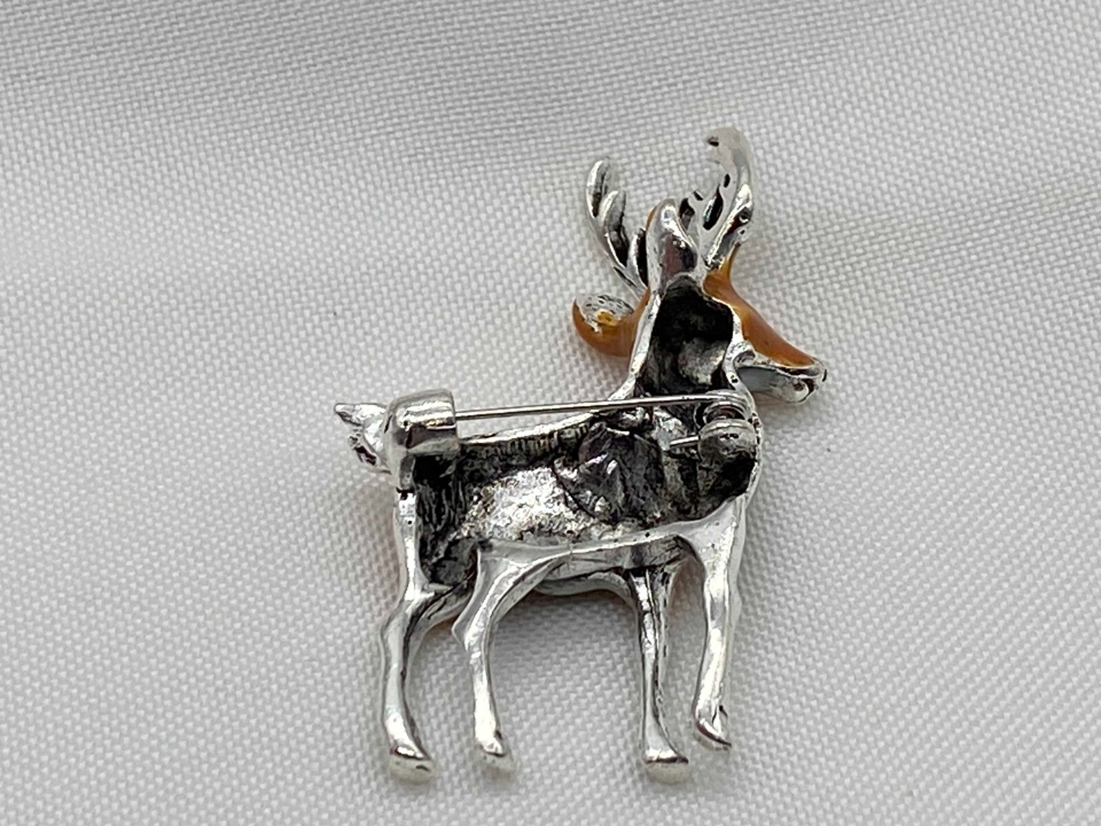 Silver Tone Brown & White Deer Fashion Pin 1″
