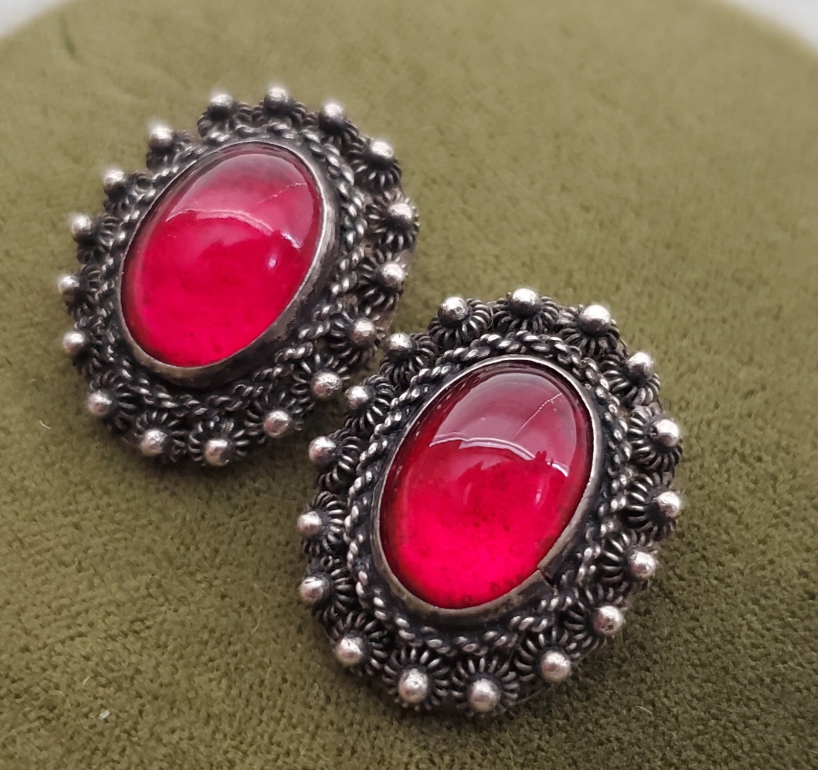 Vintage Antique Chinese Export Ruby Red Peking Glass Silver Cannetille Earrings