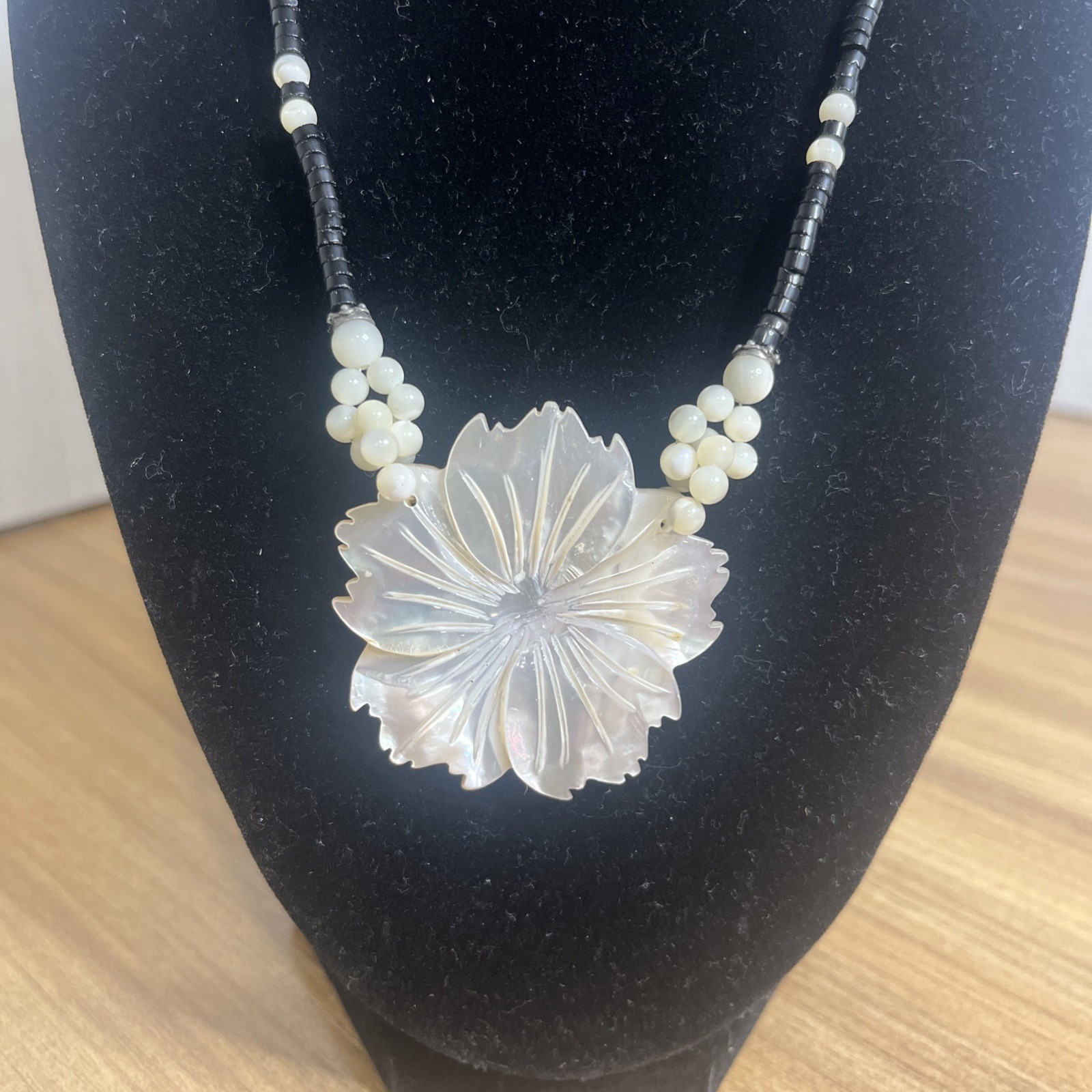 Carved Shell Mother of Pearl Floral Necklace, Black and white MOP beads 17 in