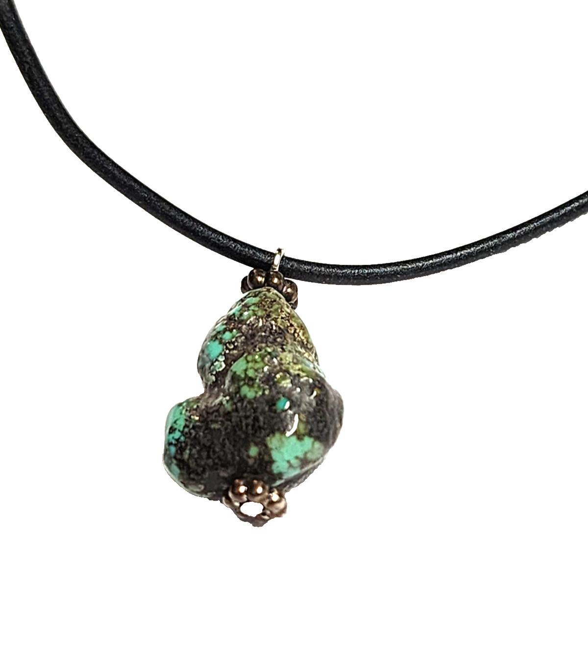 Vintage Natural South-Western Turquoise Bead Pendant Necklace 19″ Black Cord