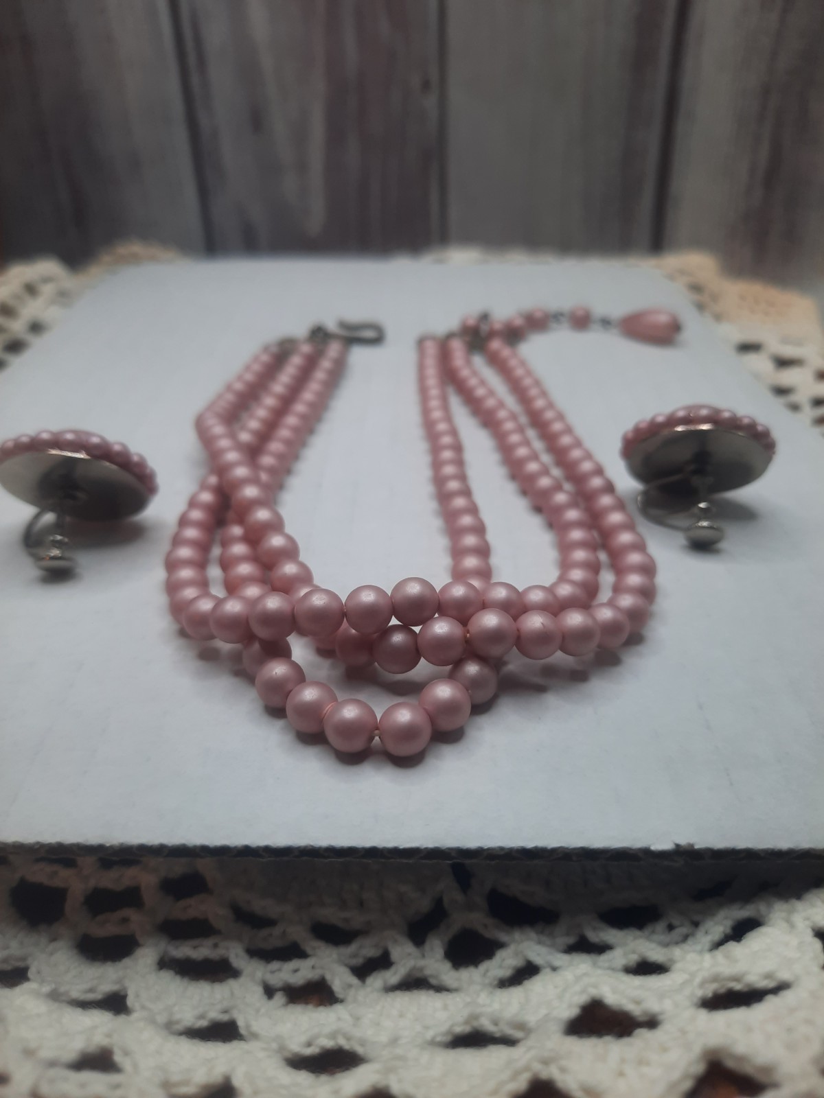 Vintage 3 Strand Adjustable Collar Necklace Clip On Earrings faux pearls beads