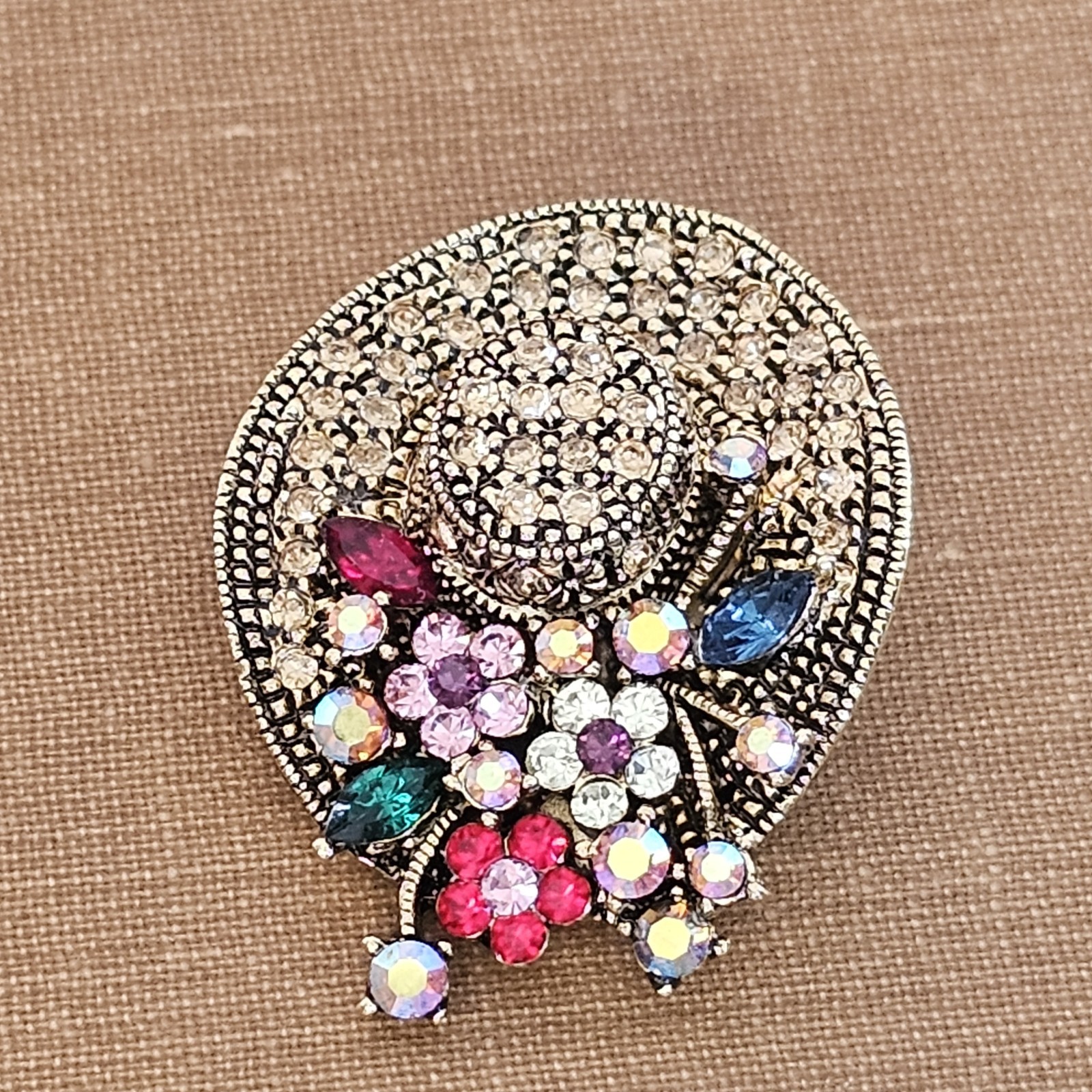 Vtg Rhinestone Hat Brooch Multicolor Aurora Borealis Stones Mid-Century Sparkle