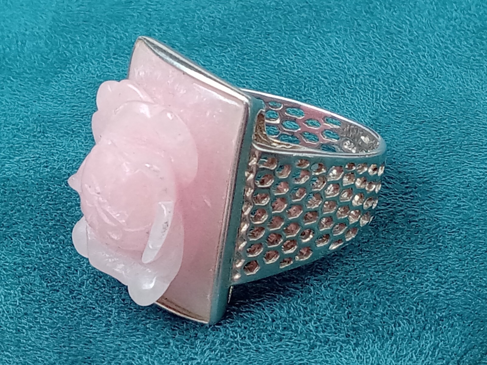 Fine Sterling Silver Size 11 Ring w. Pink Color Rose Quartz Carved Rose Setting