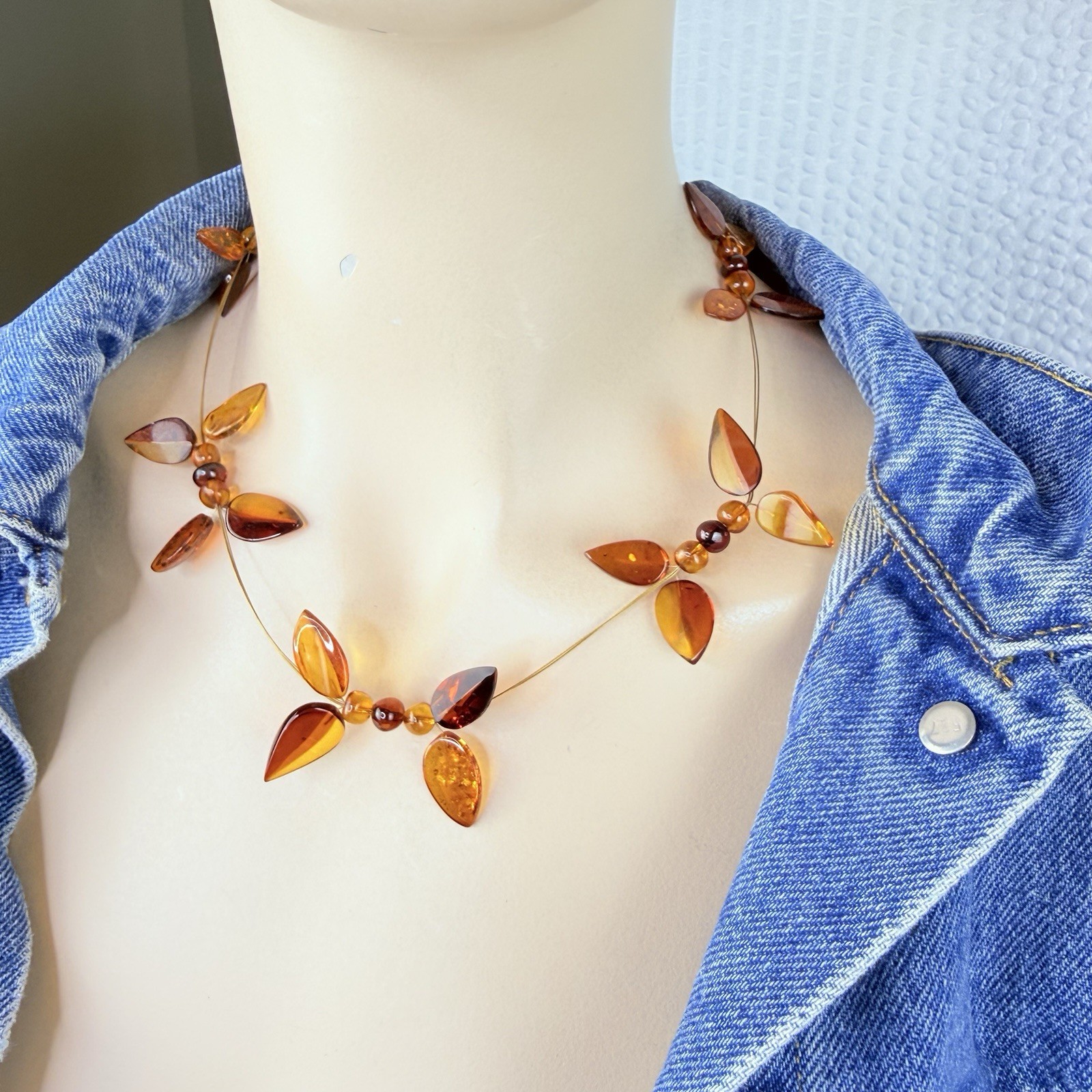 Genuine Baltic Amber Honey Polished Leaf Floral Boho Statement Wire Necklace