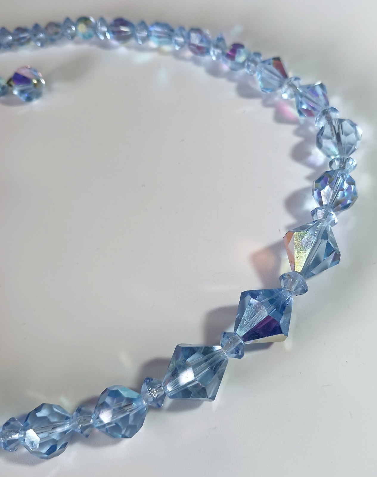 Vtg Adjustable Graduated Bead Necklace w/ Pale Blue AB Faceted Glass Stones