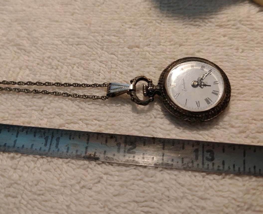 Vintage Endura Watch Pendant Necklace Swiss Made NOT RUNNING UNTESTED 24″