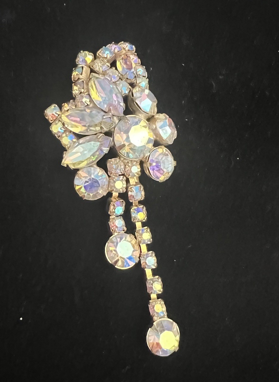 Vintage 3-1/2 Inch Rhinestone Crystal Dangle Brooch Pin Flashy Flower
