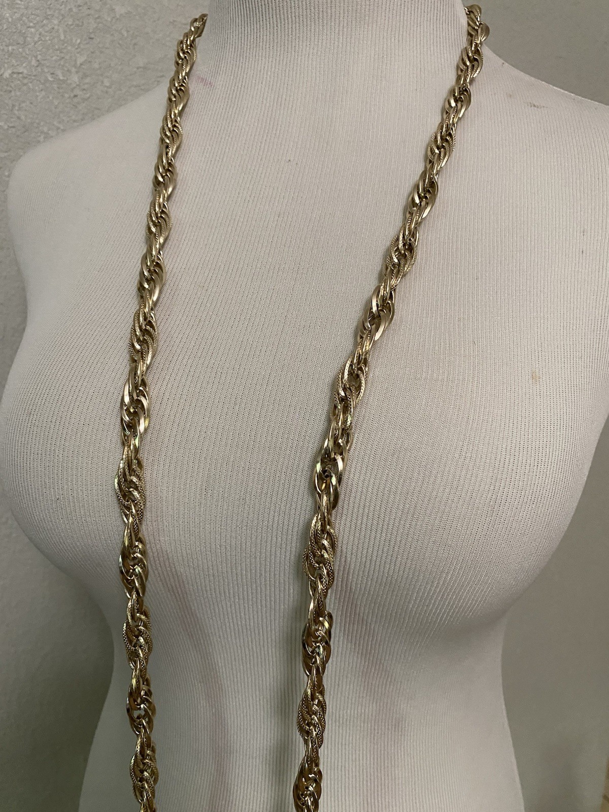 Vintage Monet Gold Tone 64in Twisted 1/2in Rope Statement Chain Necklace 95g!