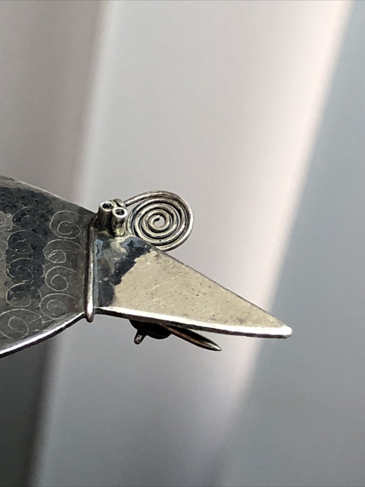 39. Vintage Gabrielle Gould 925 Sterling BIRD Swirl Crest Tube Eyes Pin 48mm