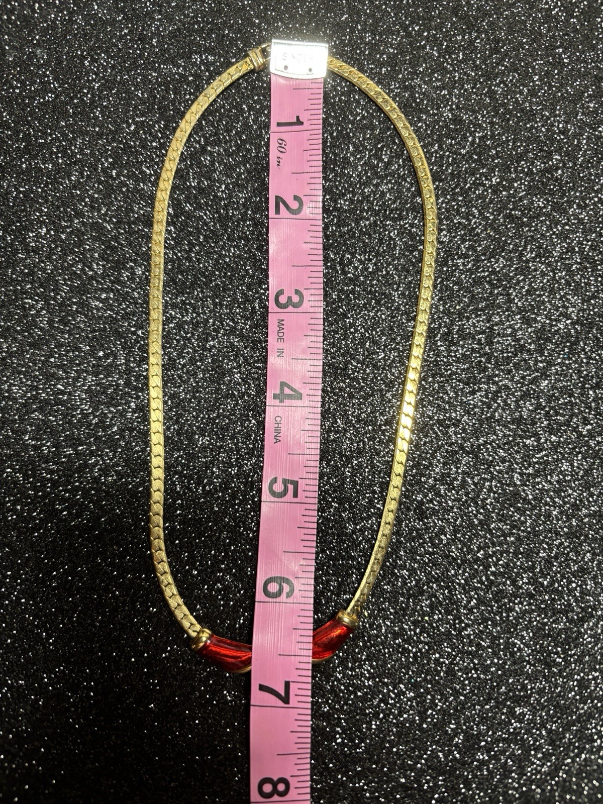 Vintage Unsigned Red And Black Enamel Gold Tone 16” Necklace