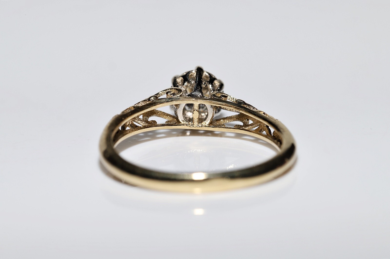 18k Gold New Made Natural Diamond Decorated Solitaire Ring