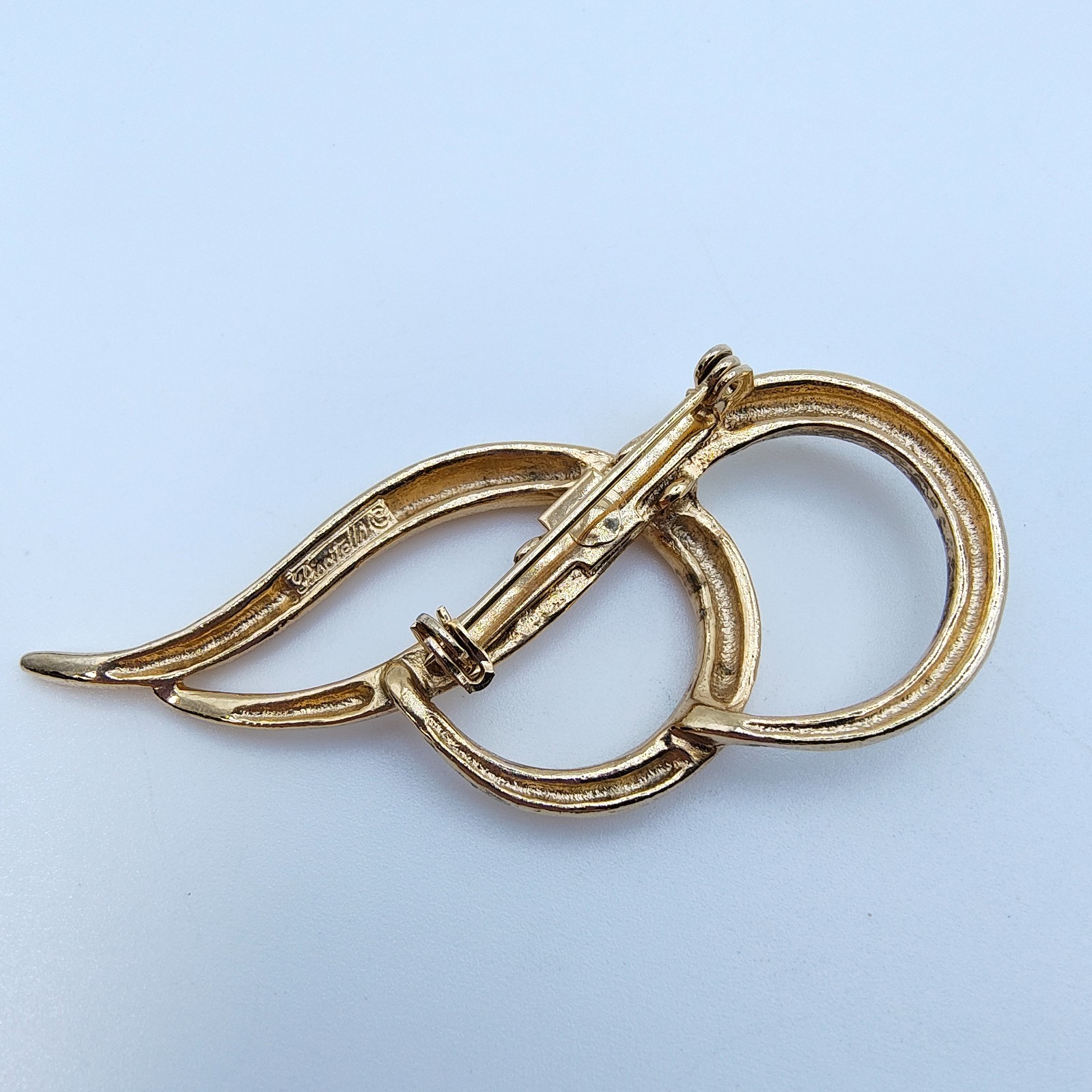 Vintage Piscitelli Modernist Swirl Brooch Gold Tone Abstract Quiet Luxury Signed