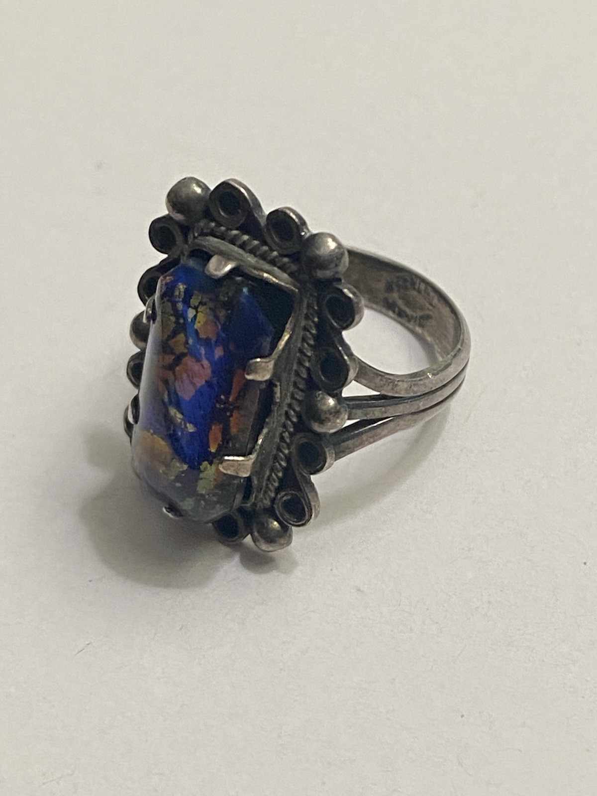 Vintage Mexico, Sterling and Foil Art Glass Ring Ladies Size 7 Blue And Amber