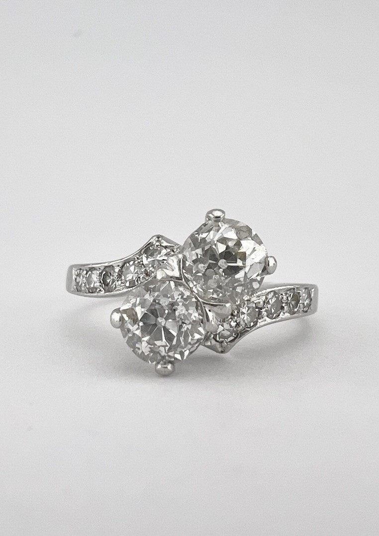 Antique Victorian .900 Platinum Old European Cut Diamond Moi et Toi Bypass Ring