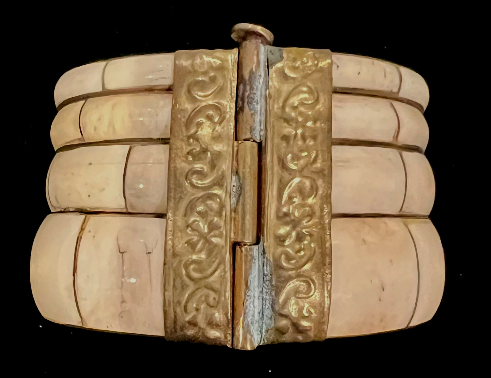 Vintage Wide Bovine Bone & Brass w/Pin Open Hinge Bangle Bracelet