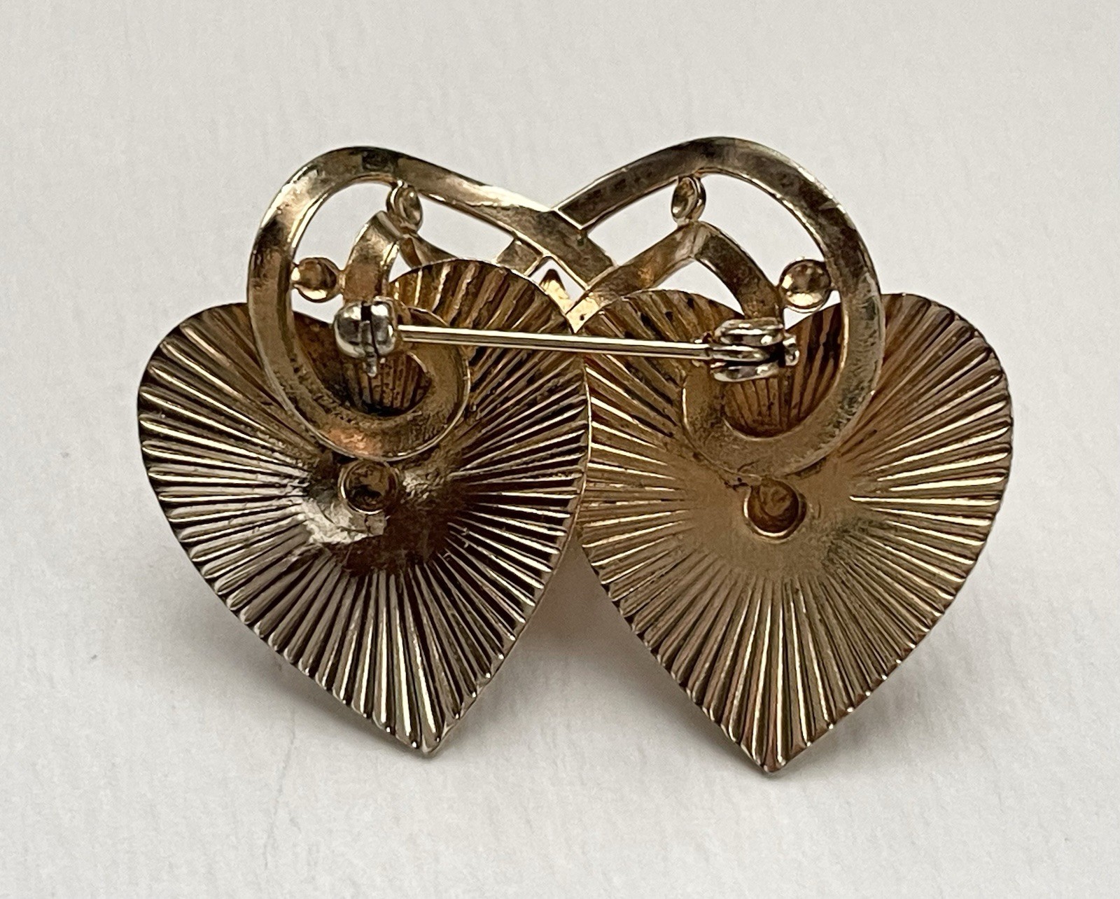 Vintage Double Heart And Flower Gold Tone Faux Pearl Brooch Pin