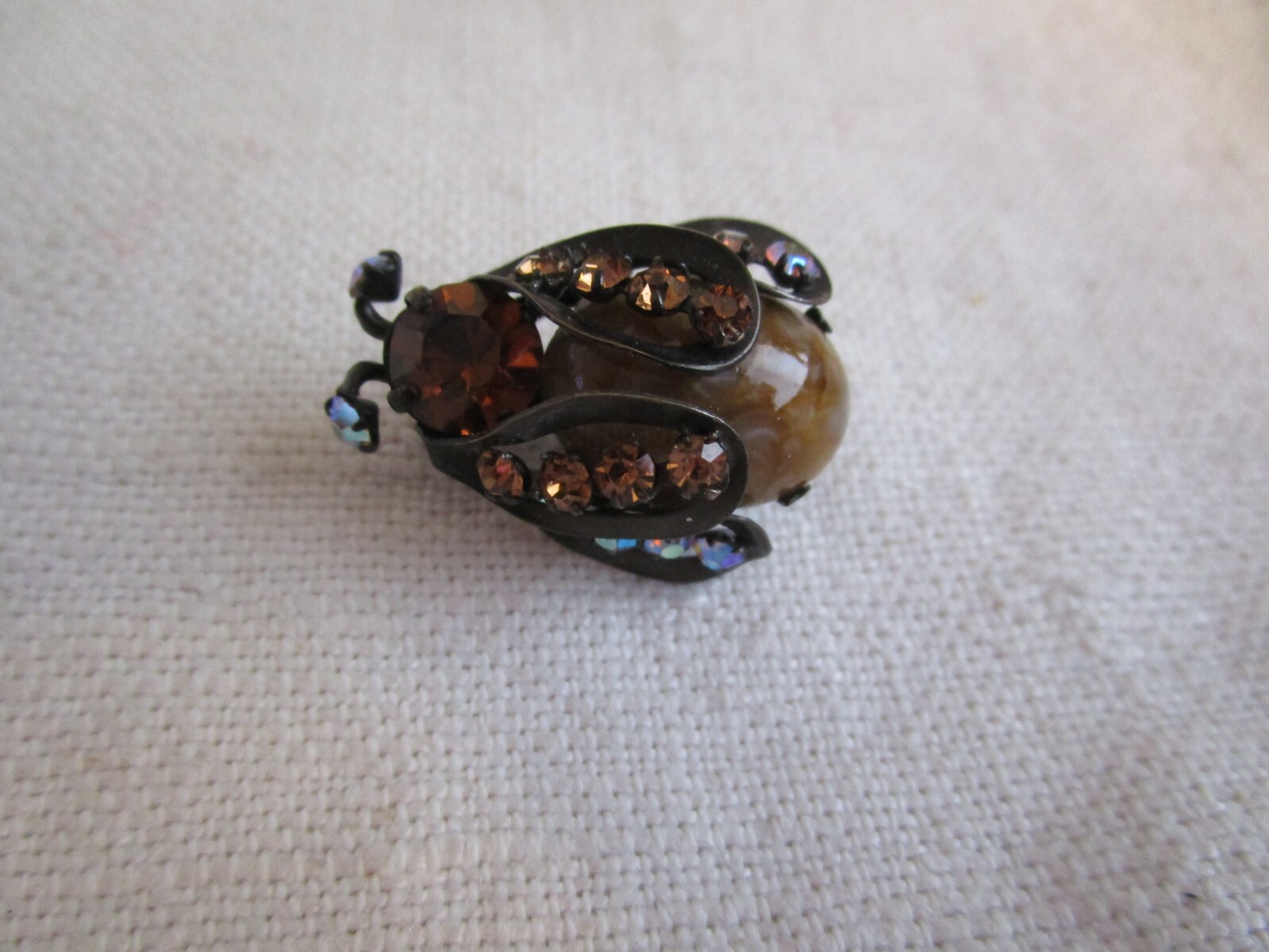 Unsigned Warner Vintage Bug Brooch, Brown/white rhinestone dark metal FE24-19