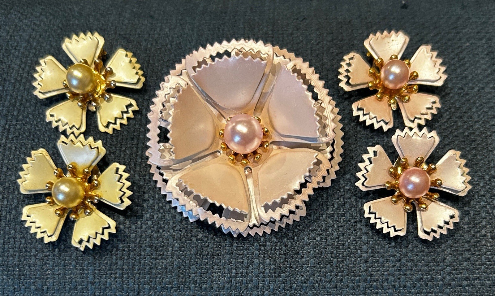 Metal Enamel Coro Flower Pearl Brooch with 2 Pair Clip Earrings Pink & Yellow