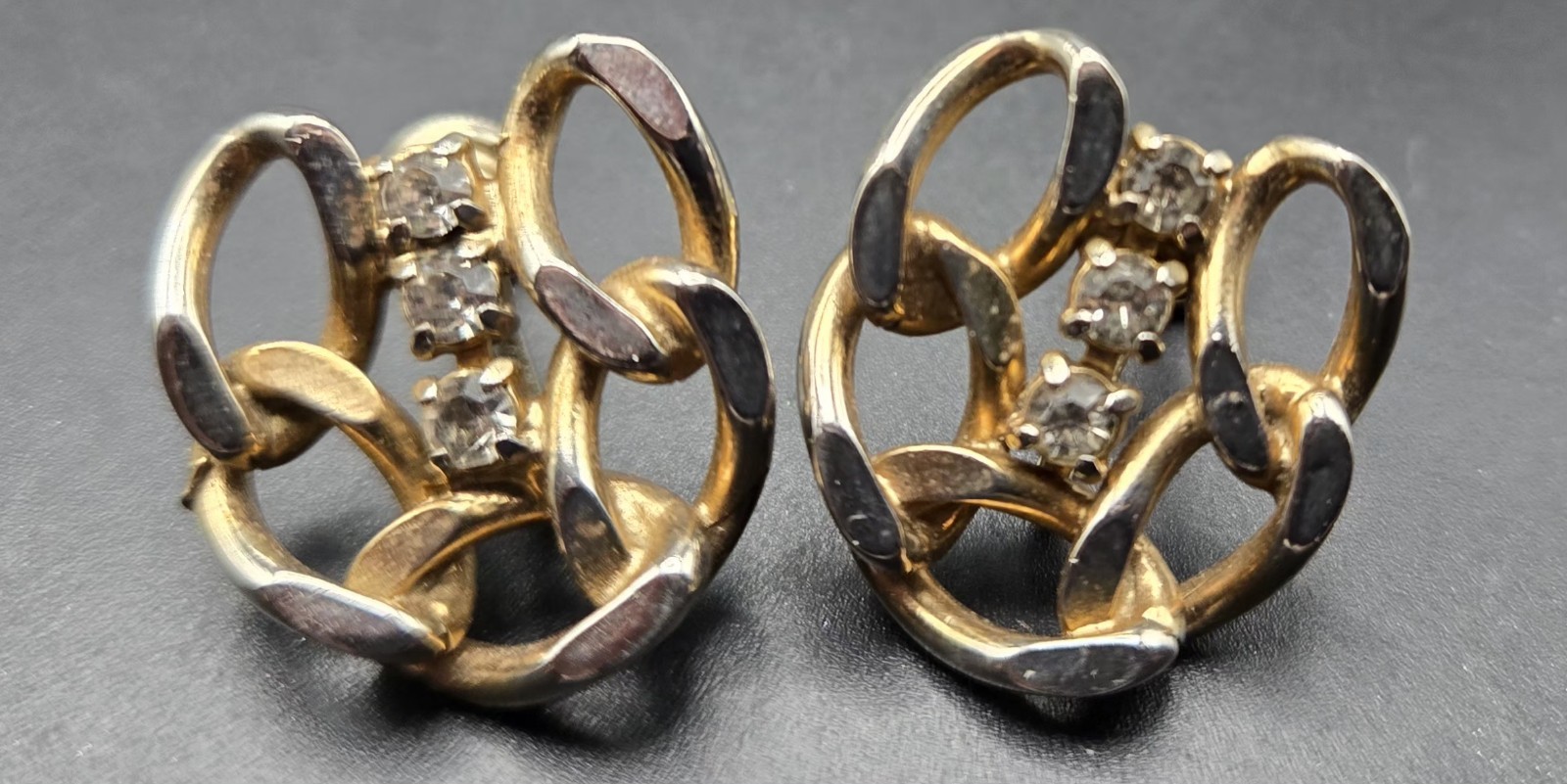 Vintage Clear Rhinestone Interlocking Knot Screw Back Earrings Gold Tone Estate