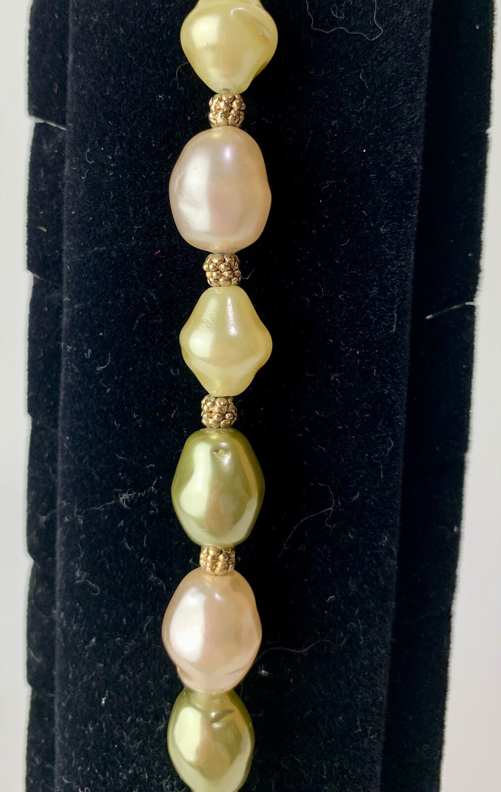 Vintage Faux Large Baroque Pearl Adjustable Choker Necklace – 15 to 17 in