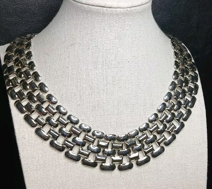 Vintage Popcorn Chain Necklace Silver Tone. 11-981