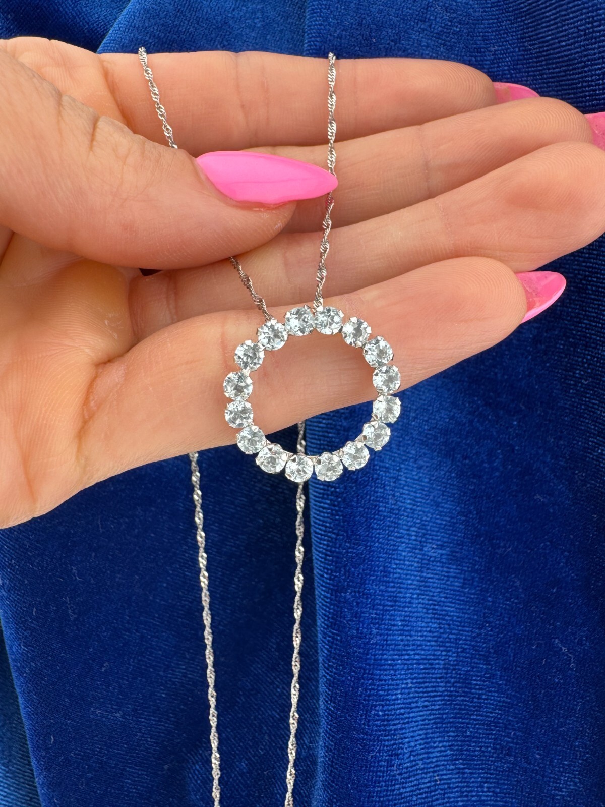 Vintage Estate 10 Karat White Gold Light Blue Topaz Circle Pendant 1.60 ctw.