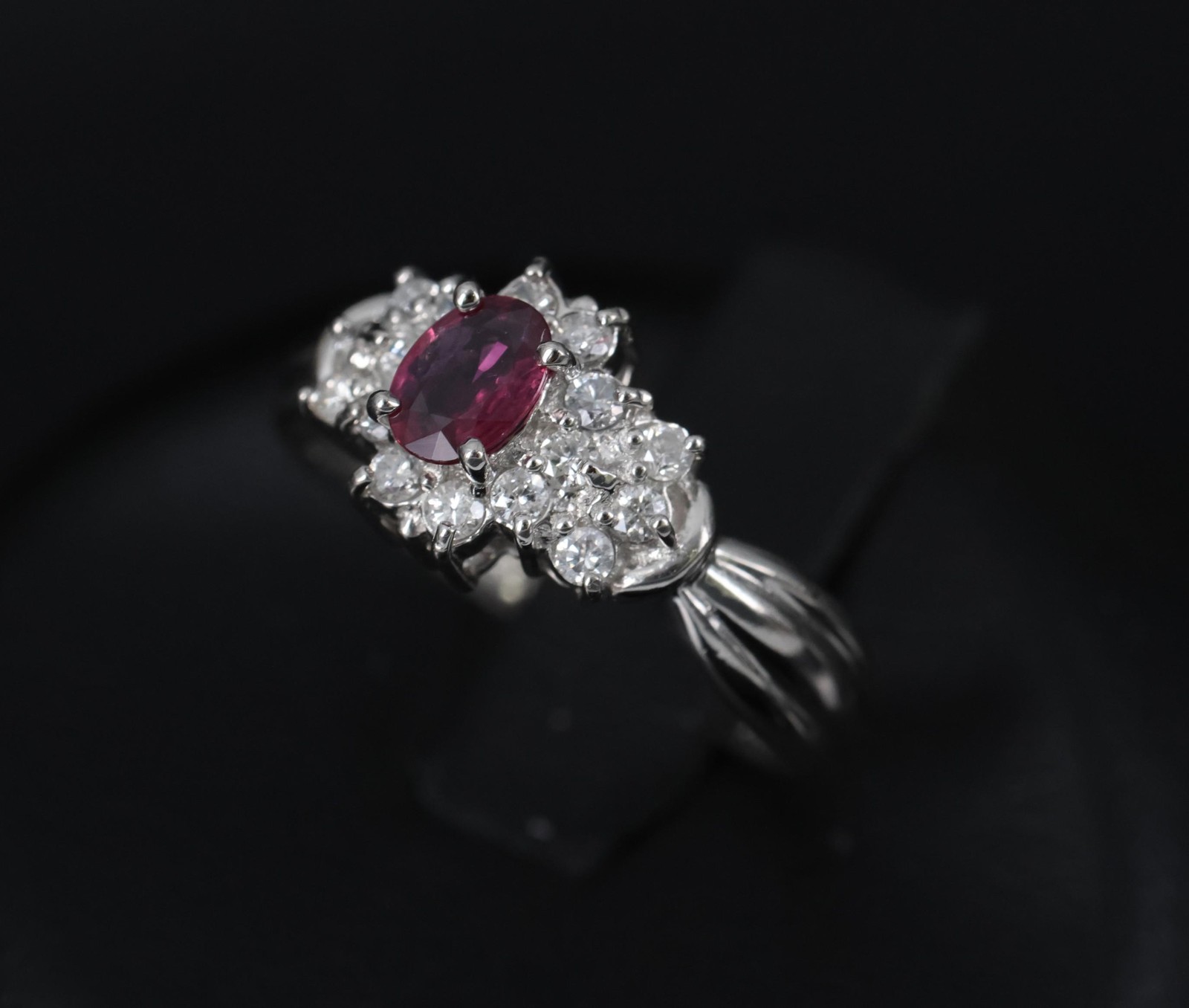 Vintage 0.35ct Natural Untreated Ruby & 0.23ct Diamond Platinum Ring Size 4.75