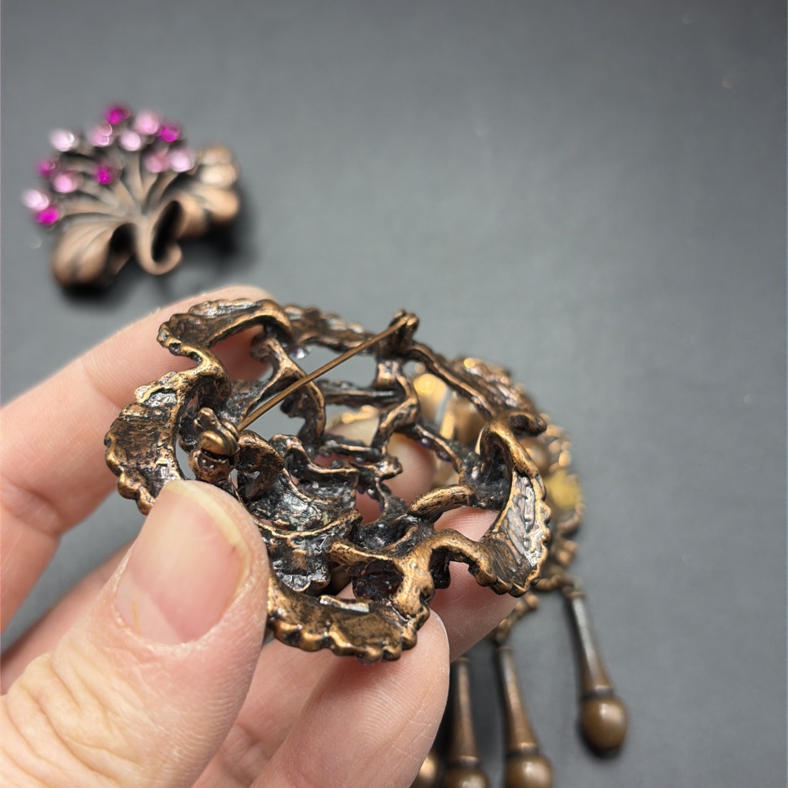 Lot Of 4 Vintage Bronze Finish Brass Brooch Pin Purple Pink Red Kaywin Nov *READ