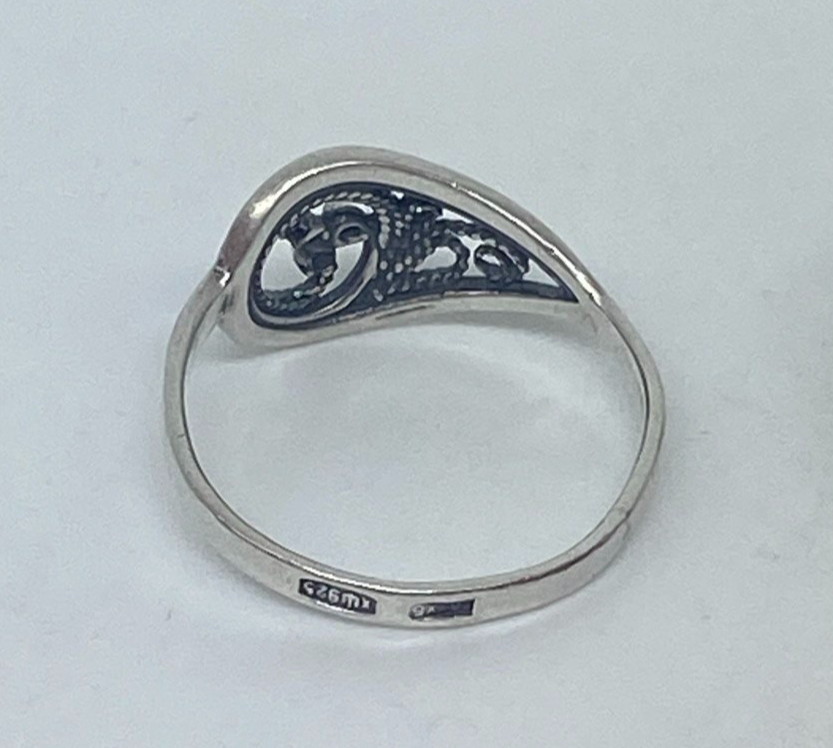 Vintage rings made of 925 silver, Size 7.5 . Weight 1.53 g.Jewelry from Ukraine