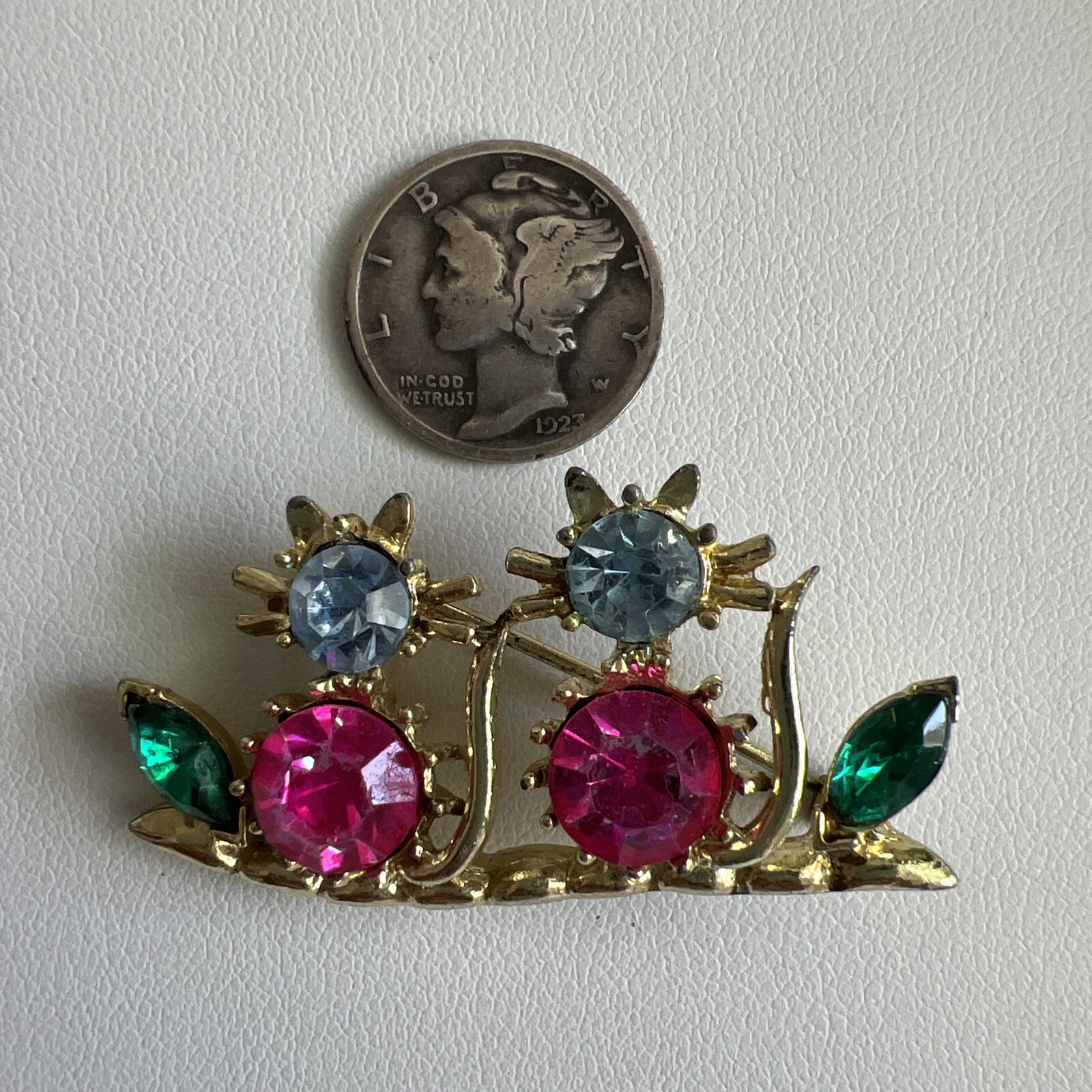 Vintage Pink, Emerald Green & Light Blue Rhinestone Cat Pin Brooch