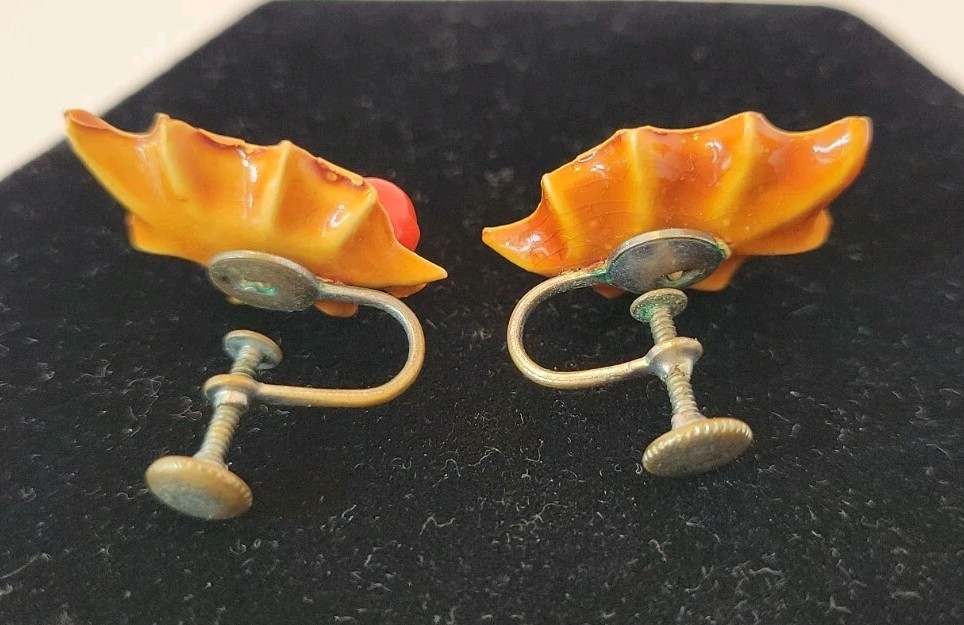 Vintage MCM Holly Berry Leaf Screw Back Clip On Earrings Autumn Fall Colors