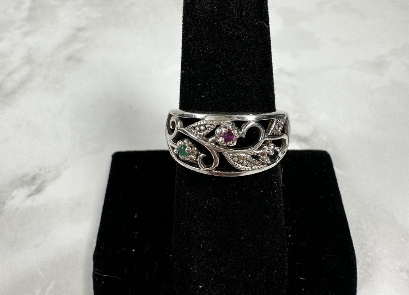 Avon Sterling Silver Swirl Ring with Small Ruby Emerald Sapphire – Size 7