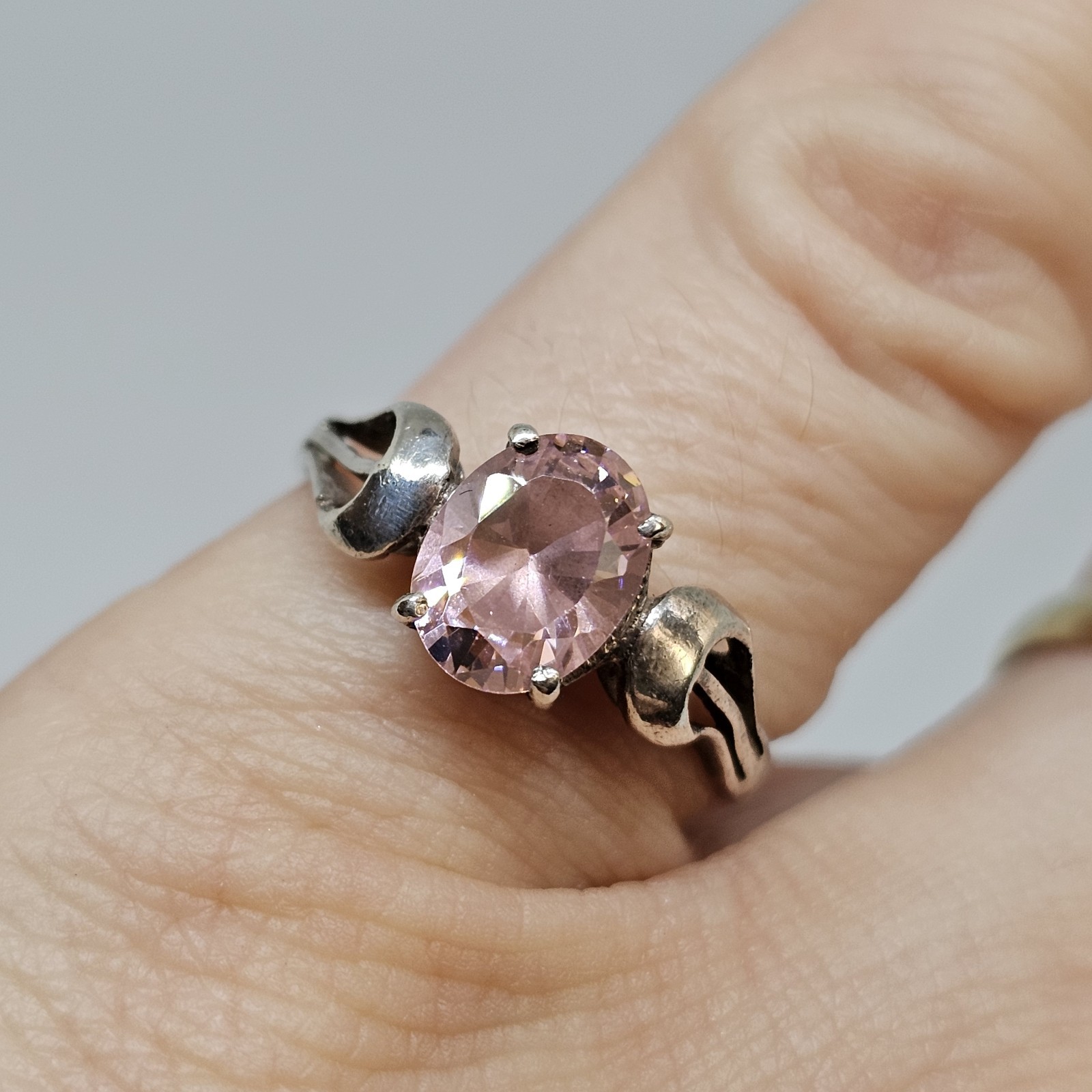 925 Sterling Silver Ring Size 6.5 Pink Crystal Oval Stone Vintage Jewelry